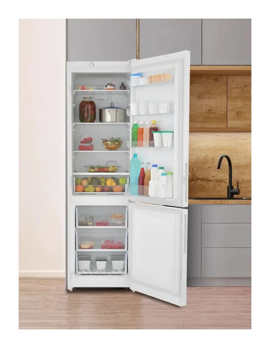 Холодильник с морозильником Indesit ITR 4200 W