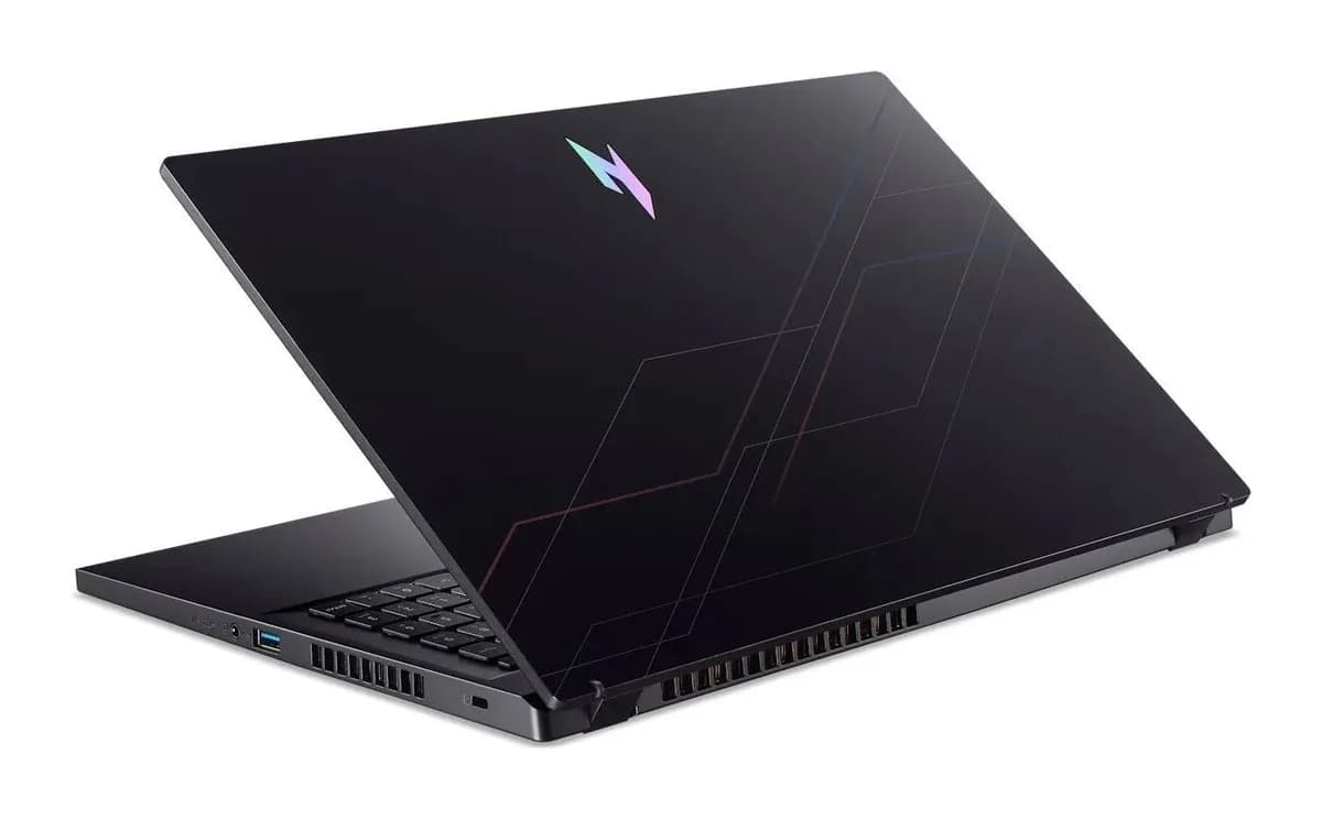 Игровой ноутбук Acer Nitro V 15 без ОС (NH.QZ8ER.001)