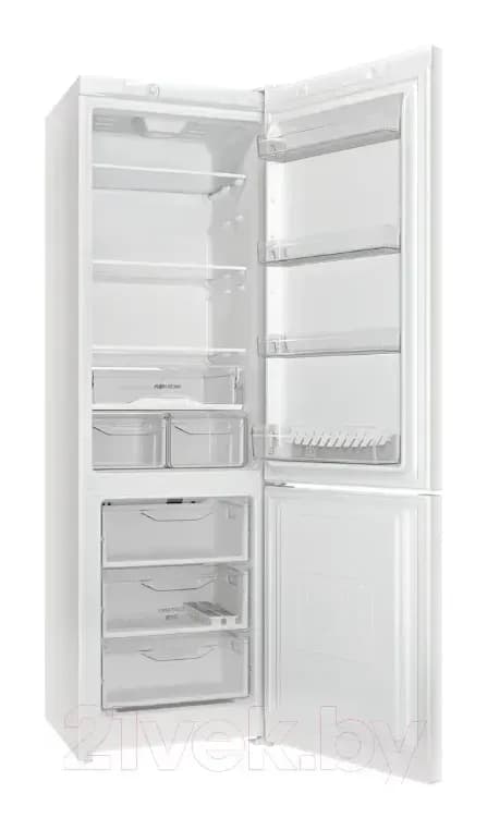 Холодильник с морозильником Indesit DS 4200 W