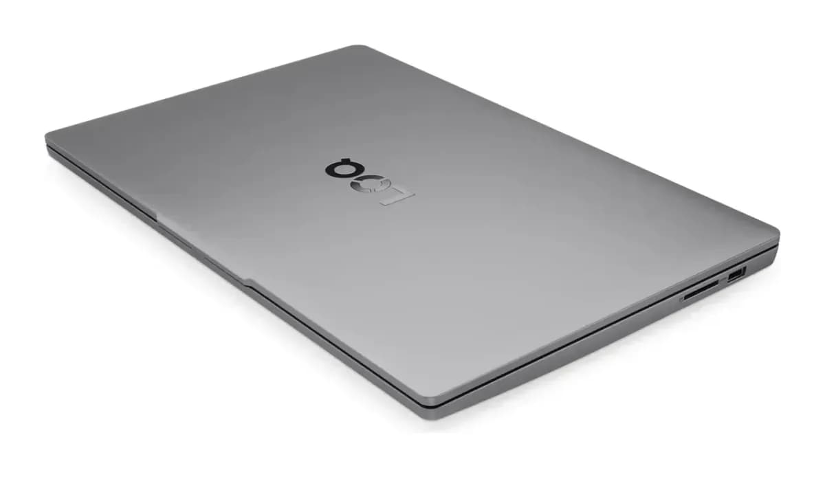 Игровой ноутбук Lenovo LOQ 15ARP10E 83S00009RK / R7165SG45N без ОС