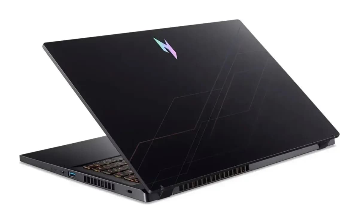 Игровой ноутбук Acer Nitro V15 ANV15-52-74Y5 (NH.QZ9SA.009) Windows 11 Home