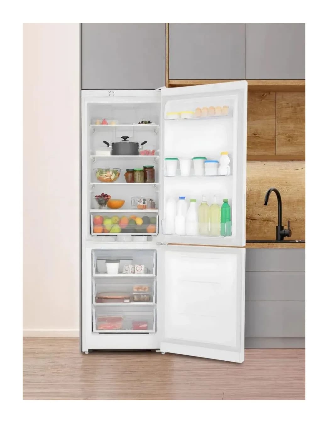 Холодильник с морозильником Indesit ITR 4180 W