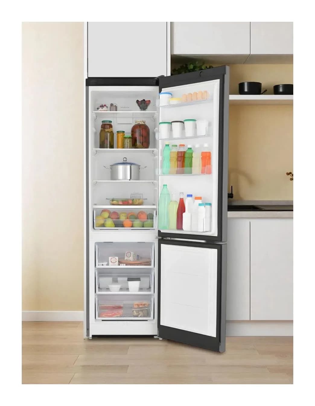 Холодильник с морозильником Indesit ITS 5200 NG