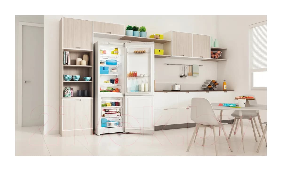 Холодильник с морозильником Indesit ITR 4180 W