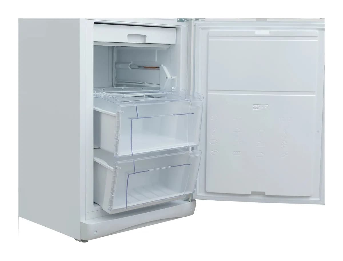 Холодильник с морозильником Indesit ES 20 A