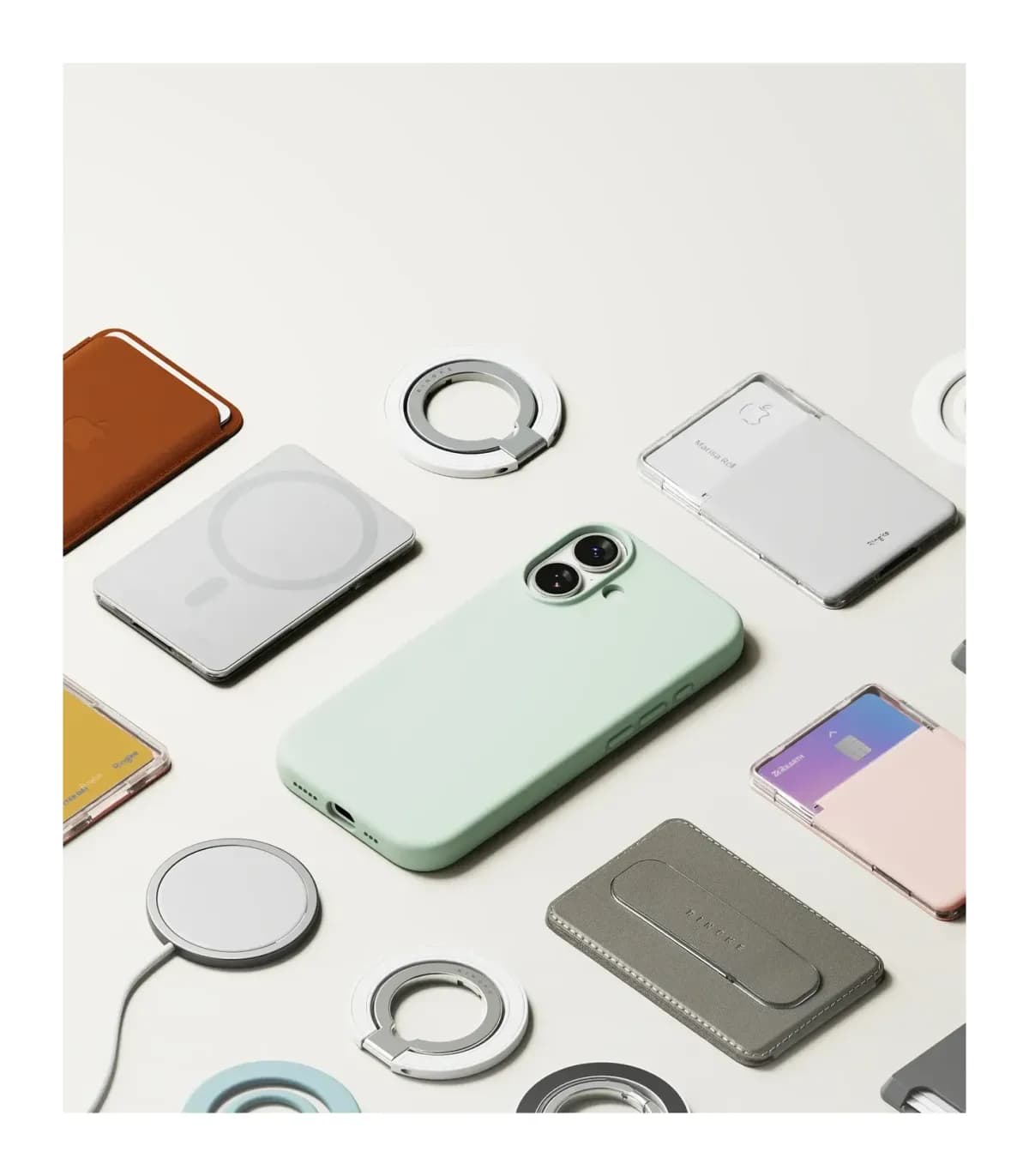 Чехол-накладка Ringke Silicone Magnetic для iPhone 17 (Soft Mint)